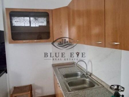 Casa privata su due piani con terrazza 1+1 In affitto