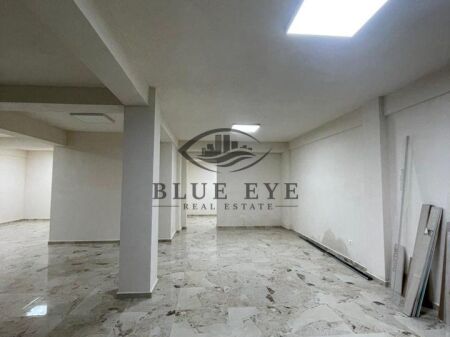 Negozio 1+1 in Affitto a Kryqi i Kuq, Durres