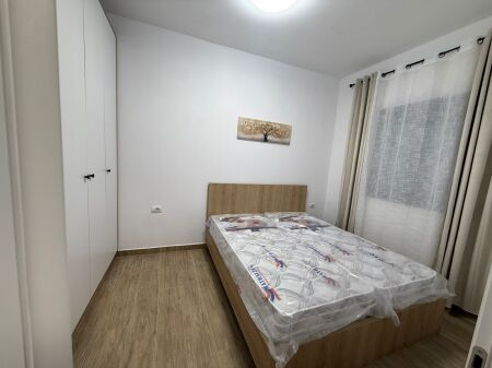 Jepet Me Qera Apartament 1+1