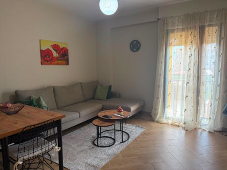 Apartment 1+1, Ballet School!