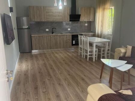 Jepet apartament 2+1 me qira ne Farke !