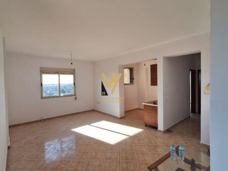 SHITET APARTAMENT 2+1+2+VERANDE NE FIER 75.000 EURO