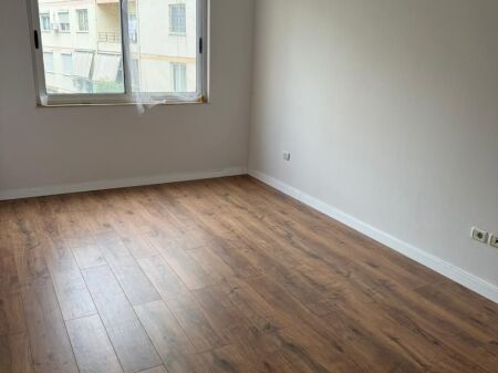 Appartamento 2+1 in vendita al Complesso Fratari ad Astir.
