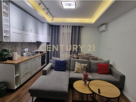 Shesim apartament 2+1 në Rrugen e Dibres, Tiranë !