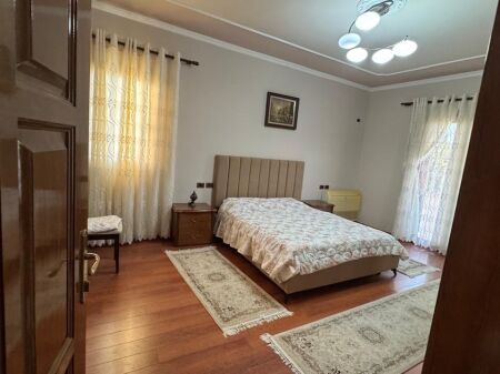House for rent, Allias!