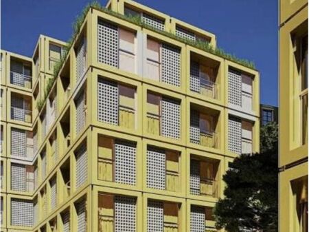 DYQAN EKSKLUZIV PËR SHITJE – RRUGA RESHIT PETRELA, TIRANË