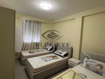 Casa privata primo piano, in affitto vicino all'università, Durrës