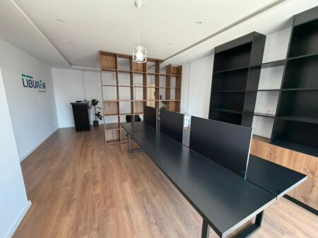  Appartamento 2+1 in affitto + posto auto   Rruga e Kosovarëve, Lake View Residence 1.420 €/mese