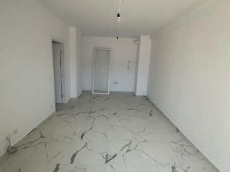  Ufficio in affitto – Univers City