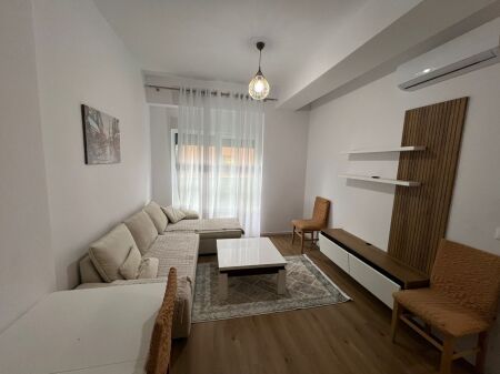 Apartament 1+1 me qira