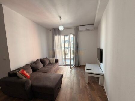 Shitet, Apartament 2+1, Kompleksi Jolla, Unaza e Re.