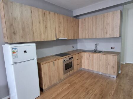 APPARTAMENTO 2+1 IN AFFITTO A VLORË – SALVADORE