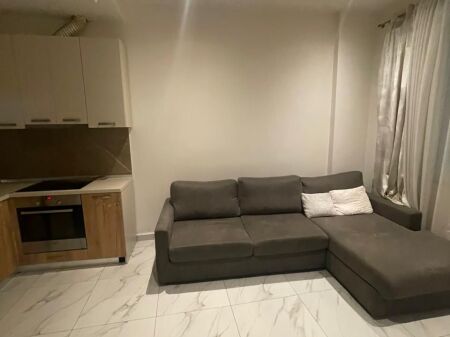 Qira, Apartament 1+1, Liqeni i Thate