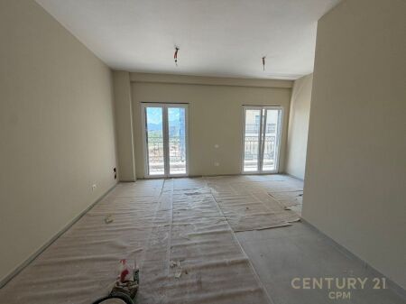 Apartament 1+1 Per Shitje Te Kompleksi (PORTA E RE)