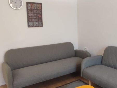 Jap me qera apartament 1+1 perball Harry Fullsit