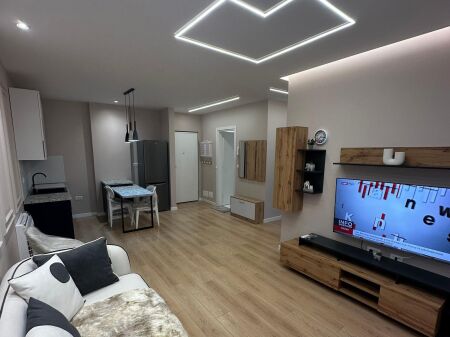 Jepet me qira apartament 1+1