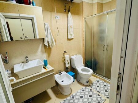  Jepet me qira 1+1, 70 m²