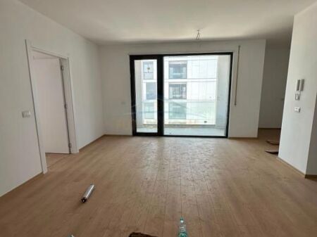 Shitet, Apartament 2+1+2+Post Parkimi,Ish Dogana. DB70112