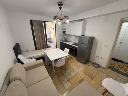 Apartament 1+1 me qera – Brryli   Zona: Brryli Cmimi 37.000 leke/muaj