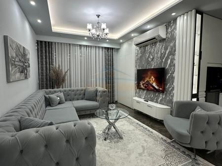 Shitet, Apartament 2+1, Rruga Ferit Xhajko