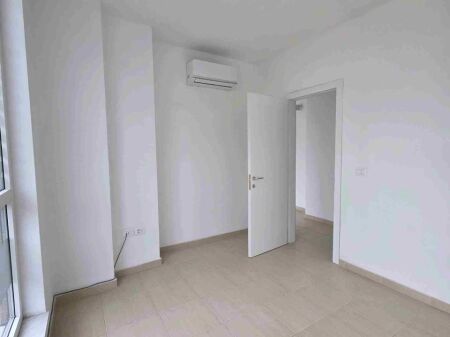 Office space for rent Bulevardi i Ri