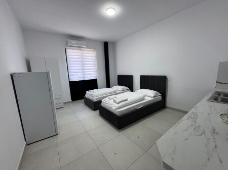 Jepet apartament garsioniere