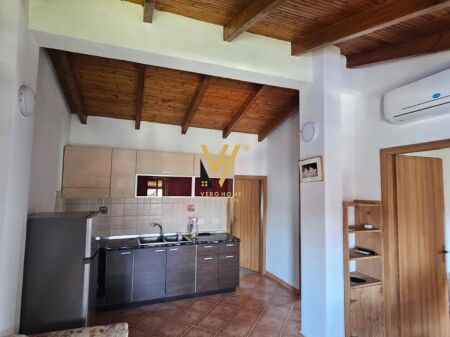 JEPET APARTAMENT 2+1 ME QIRA TE 5 MAJI 40.000 LEKE