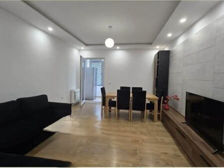 🏡 Appartamento 2+1+2 in Affitto – Tirana e Re (vicino al Bar White) ✨