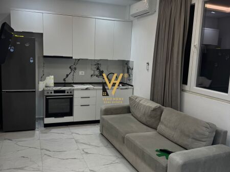 JEPET APARTAMENT 1+1 ME QERA TE 5 MAJI 50.000 LEKE