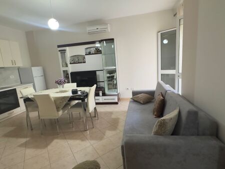 Qera, Apartament 1+1+Post Parkimi, Astir, Tirane . Empire70618