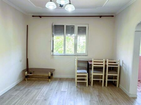  Shitet Apartament 1+1 tek Rruga Irfan Tomini