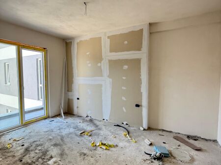  APARTAMENT 1+1 NË SHITJE – UNIVERS CITY
