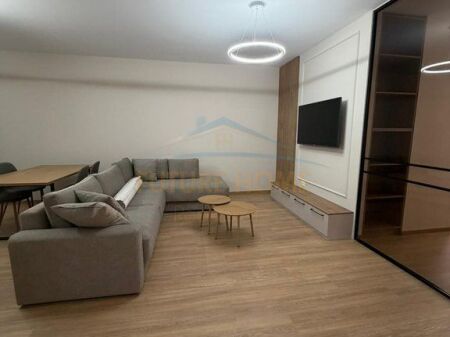 Affitto, Appartamento 1+1, Giardino Zoologico, Tirana. 730 €