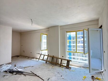  APARTAMENT 1+1 NË SHITJE – UNIVERS CITY