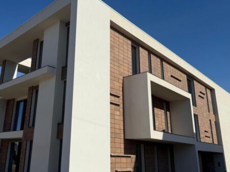 SHITET APARTAMENT 1+1 + VERANDË NË TULIPAN RESIDENCE