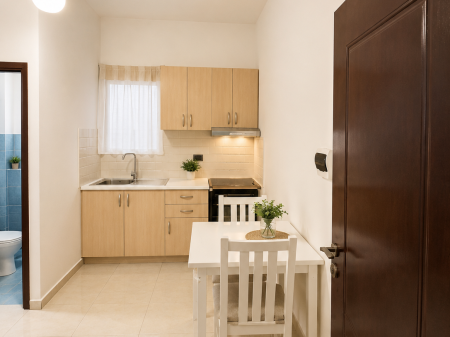  JEPET ME QIRA APARTAMENT 1+1 – TEK BULEVARDI RI , Rruga Havzi Nela, 30,000 LEK  
