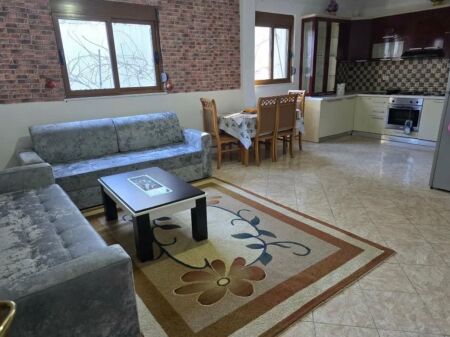 Casa privata in affitto 1+1 - Ville Americane, vicino alla scuola Viktor Hygo