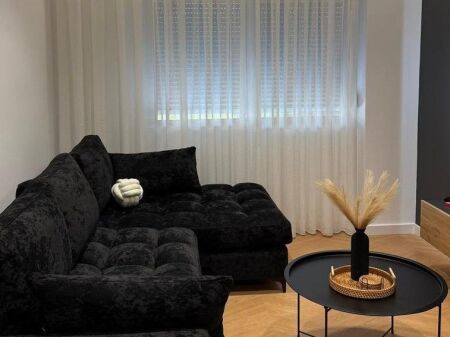 APARTAMENT ME QIRA 1+1 TE KOPSHTI ZOOLOGJIK , PRANE LIQENIT