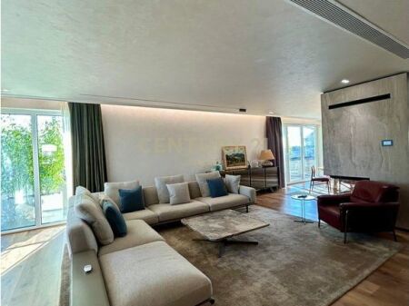 SHITET PENTHOUSE UNIK NE ZEMER TE ISH BLLOKUT Penthouse Ekskluziv – Një Standard i Ri i Jetesës Luksoze! 1,200,000 €