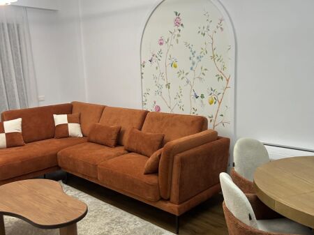 Jepet me qera Apartament 1+1
