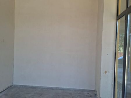 Shop for rent at the end of the New Boulevard