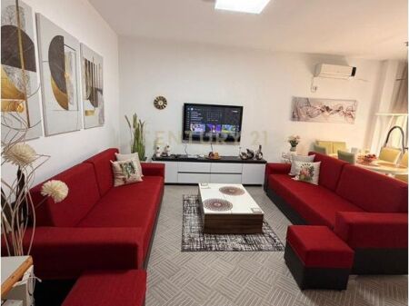 Jepet me qira apartament 1+1 Astir