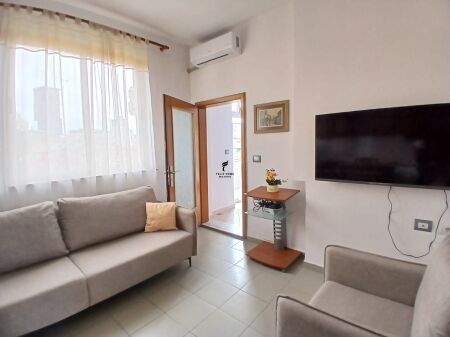 APPARTAMENTO IN AFFITTO 2+1 VIA DURRES 65.000 LEKE FH-80011