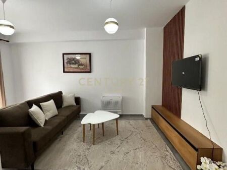We rent a 1+1 apartment in Lapraka.