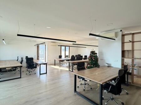  AMBIENTE UFFICIO OPEN SPACE IN AFFITTO PRESSO DELIJORGJI