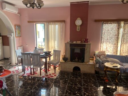 Affitto | Shtëpi private 2 + 1 | Ali Demi | 600 €/mese