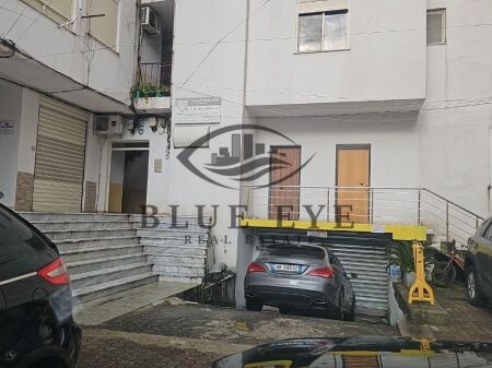 Garage for Sale in Neighborhood no. 4, Durres!