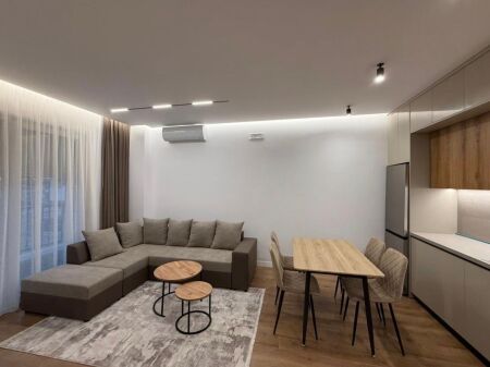 Super apartament me qera 1+1+parkim univers City