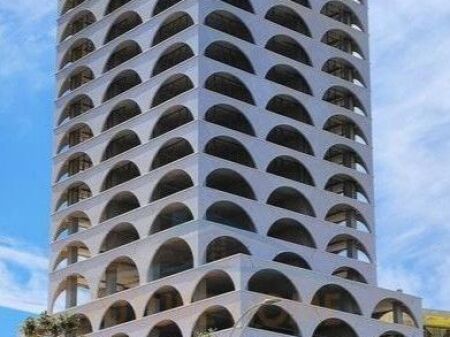  ZYRË ELITARE ME QIRA – QENDRA E TIRANËS  Sheshi Skënderbej | zona e Sahatit | Book Building