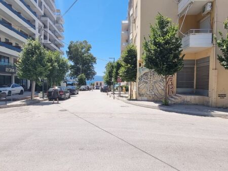 In vendita locali commerciali Lungo Mare Vlore
